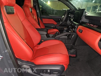 2026 Toyota Tacoma i-FORCE MAX TRD Pro Crew Cab Medium Bed - miniatura 8
