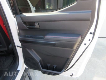 2026 Toyota Tacoma i-FORCE MAX TRD Pro Crew Cab Medium Bed - miniatura 33