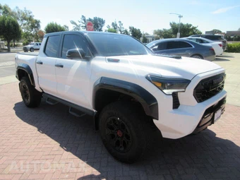 2026 Toyota Tacoma i-FORCE MAX TRD Pro Crew Cab Medium Bed - miniatura 71