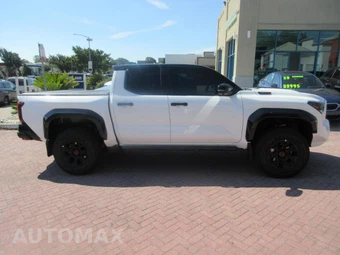 2026 Toyota Tacoma i-FORCE MAX TRD Pro Crew Cab Medium Bed - miniatura 72