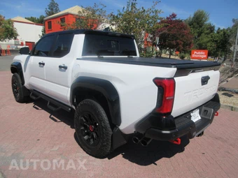 2026 Toyota Tacoma i-FORCE MAX TRD Pro Crew Cab Medium Bed - miniatura 77
