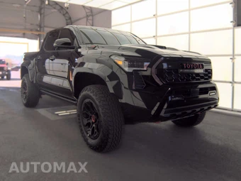 2026 Toyota Tacoma i-FORCE MAX TRD Pro Crew Cab Medium Bed - miniatura 3