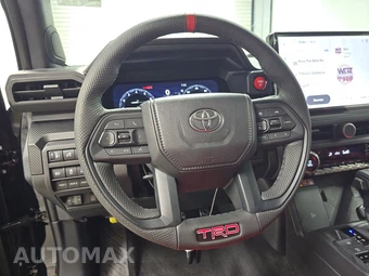 2026 Toyota Tacoma i-FORCE MAX TRD Pro Crew Cab Medium Bed - miniatura 10