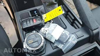 2026 Toyota Tacoma i-FORCE MAX TRD Pro Crew Cab Medium Bed - miniatura 18