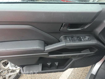 2026 Toyota Tacoma SR Crew Cab Medium Bed - miniatura 9