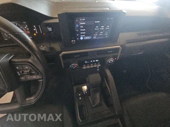 2026 Toyota Tacoma SR Crew Cab Medium Bed - miniatura 11
