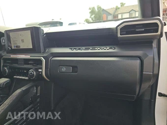 2026 Toyota Tacoma SR Regular Cab Long Bed - miniatura 18