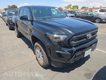 2026 Toyota Tacoma SR5 Crew Cab Medium Bed - miniatura 3