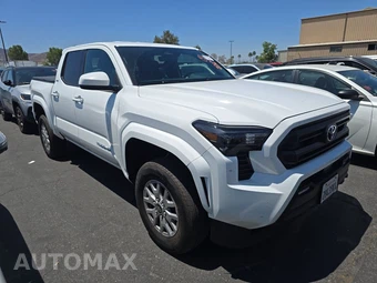 2026 Toyota Tacoma SR5 Crew Cab Medium Bed - miniatura 3
