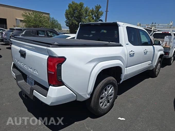 2026 Toyota Tacoma SR5 Crew Cab Medium Bed - miniatura 4