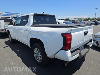 2026 Toyota Tacoma SR5 Crew Cab Medium Bed - miniatura 6