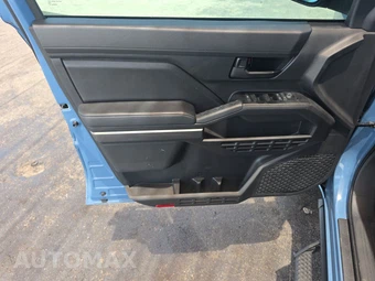 2026 Toyota Tacoma SR5 Crew Cab Medium Bed - miniatura 9