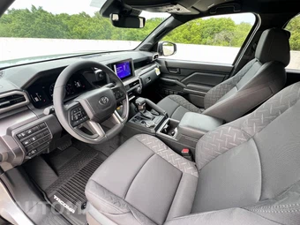 2026 Toyota Tacoma SR5 Crew Cab Medium Bed - miniatura 17