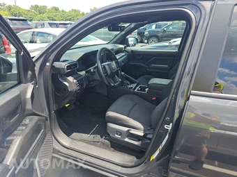 2026 Toyota Tacoma SR5 Crew Cab Medium Bed - miniatura 13