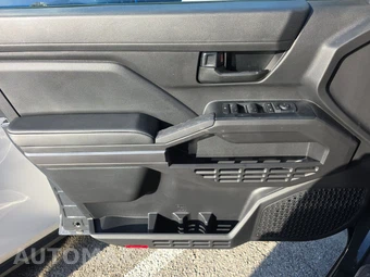 2026 Toyota Tacoma SR5 Crew Cab Medium Bed - miniatura 9