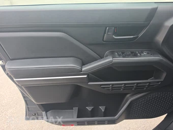 2026 Toyota Tacoma SR5 Crew Cab Medium Bed - miniatura 9
