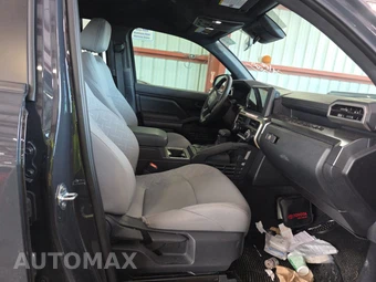 2026 Toyota Tacoma SR5 Crew Cab Medium Bed - miniatura 8