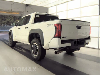 2026 Toyota Tacoma TRD Off-Road Crew Cab Medium Bed - miniatura 6