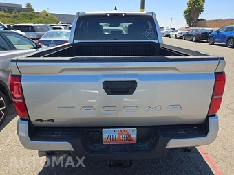 2026 Toyota Tacoma TRD Off-Road Crew Cab Medium Bed - miniatura 5