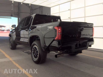 2026 Toyota Tacoma TRD Off-Road Crew Cab Medium Bed - miniatura 6