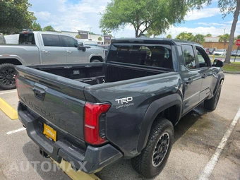 2026 Toyota Tacoma TRD Off-Road Crew Cab Medium Bed - miniatura 3
