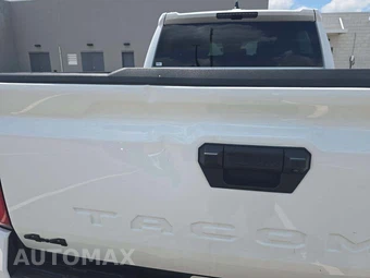 2026 Toyota Tacoma TRD Off-Road Crew Cab Medium Bed - miniatura 18