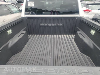 2026 Toyota Tacoma TRD Off-Road Crew Cab Medium Bed - miniatura 16