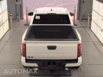 2026 Toyota Tacoma TRD Off-Road Crew Cab Medium Bed - miniatura 5