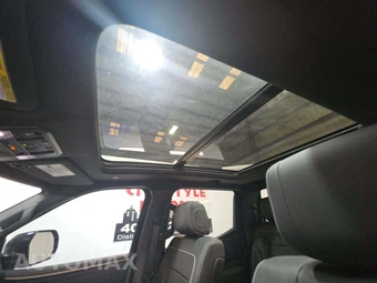 2026 Toyota Tundra i-FORCE MAX Limited Crew Cab Short Bed - miniatura 11