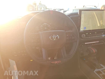 2026 Toyota Tundra i-FORCE MAX TRD Pro Crew Cab Short Bed - miniatura 10