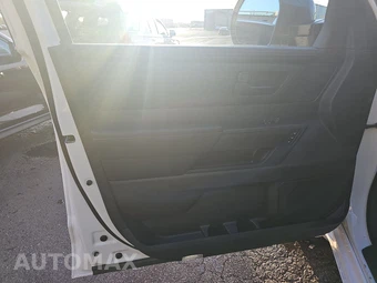 2026 Toyota Tundra i-FORCE MAX TRD Pro Crew Cab Short Bed - miniatura 9