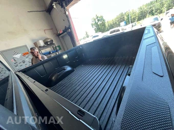 2026 Toyota Tundra i-FORCE MAX TRD Pro Crew Cab Short Bed - miniatura 18