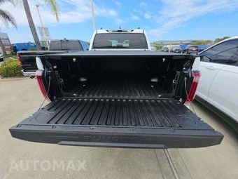2026 Toyota Tundra i-FORCE MAX TRD Pro Crew Cab Short Bed - miniatura 14