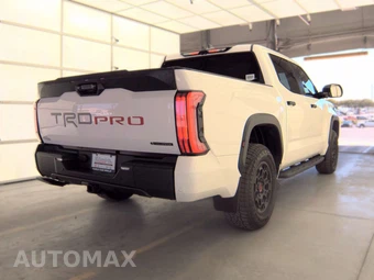 2026 Toyota Tundra i-FORCE MAX TRD Pro Crew Cab Short Bed - miniatura 4
