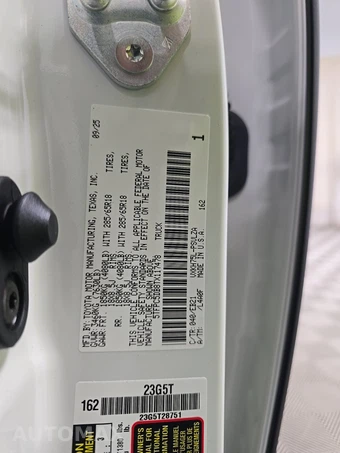 2026 Toyota Tundra i-FORCE MAX TRD Pro Crew Cab Short Bed - miniatura 14