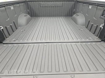 2026 Toyota Tundra i-FORCE MAX TRD Pro Crew Cab Short Bed - miniatura 16