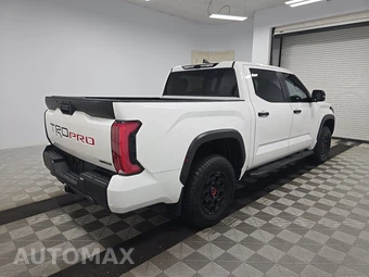 2026 Toyota Tundra i-FORCE MAX TRD Pro Crew Cab Short Bed - miniatura 4
