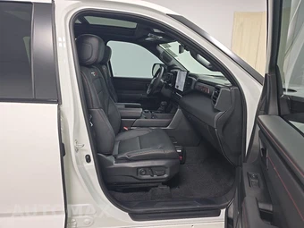 2026 Toyota Tundra i-FORCE MAX TRD Pro Crew Cab Short Bed - miniatura 8