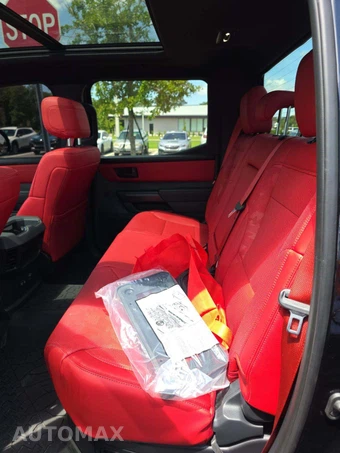2026 Toyota Tundra i-FORCE MAX TRD Pro Crew Cab Short Bed - miniatura 13
