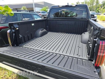 2026 Toyota Tundra i-FORCE MAX TRD Pro Crew Cab Short Bed - miniatura 14