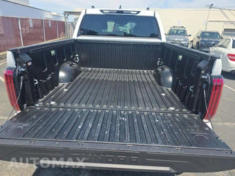 2026 Toyota Tundra i-FORCE MAX TRD Pro Crew Cab Short Bed - miniatura 11
