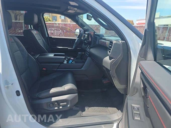 2026 Toyota Tundra i-FORCE MAX TRD Pro Crew Cab Short Bed - miniatura 15