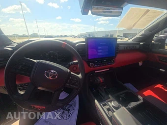 2026 Toyota Tundra i-FORCE MAX TRD Pro Crew Cab Short Bed - miniatura 10