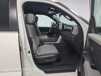2026 Toyota Tundra Limited Crew Cab Short Bed - miniatura 8