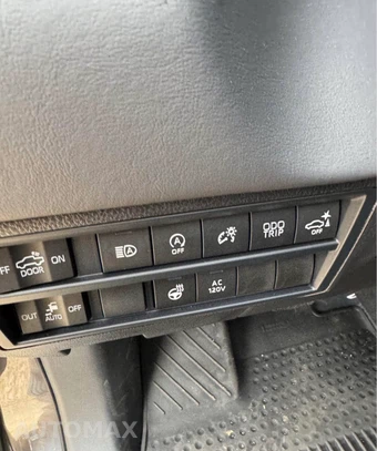 2026 Toyota Tundra Platinum Crew Cab Short Bed - miniatura 13
