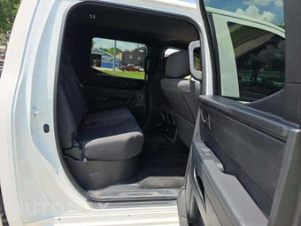 2026 Toyota Tundra SR Crew Cab Short Bed - miniatura 13