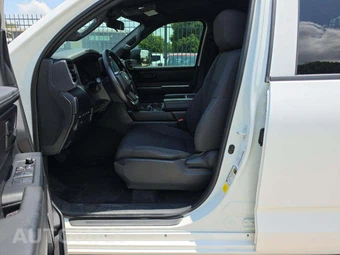 2026 Toyota Tundra SR Crew Cab Short Bed - miniatura 3