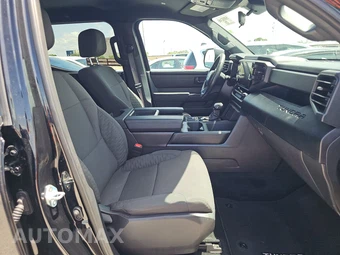 2026 Toyota Tundra SR Crew Cab Short Bed - miniatura 14