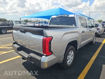 2026 Toyota Tundra SR Crew Cab Short Bed - miniatura 4