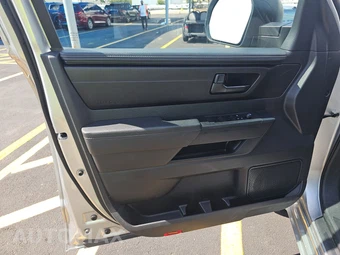 2026 Toyota Tundra SR Crew Cab Short Bed - miniatura 9
